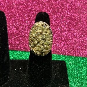 Vintage Jade chip oval adjustable ring